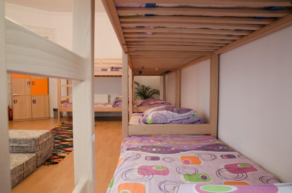 Little Bucharest Old Town Hostel الغرفة الصورة