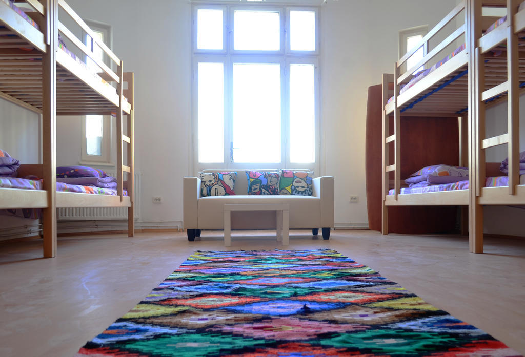 Little Bucharest Old Town Hostel المظهر الخارجي الصورة